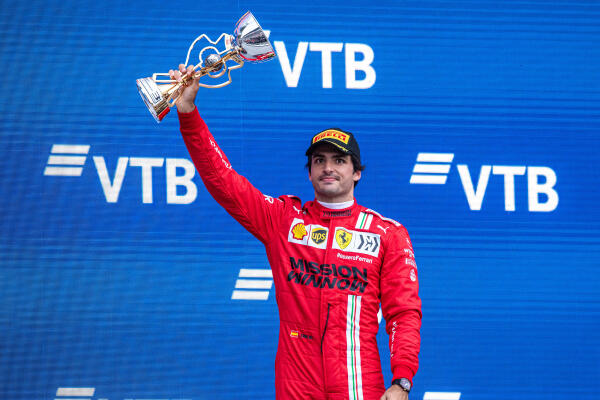 21048-scuderia-ferrari-russian-gp-sunday