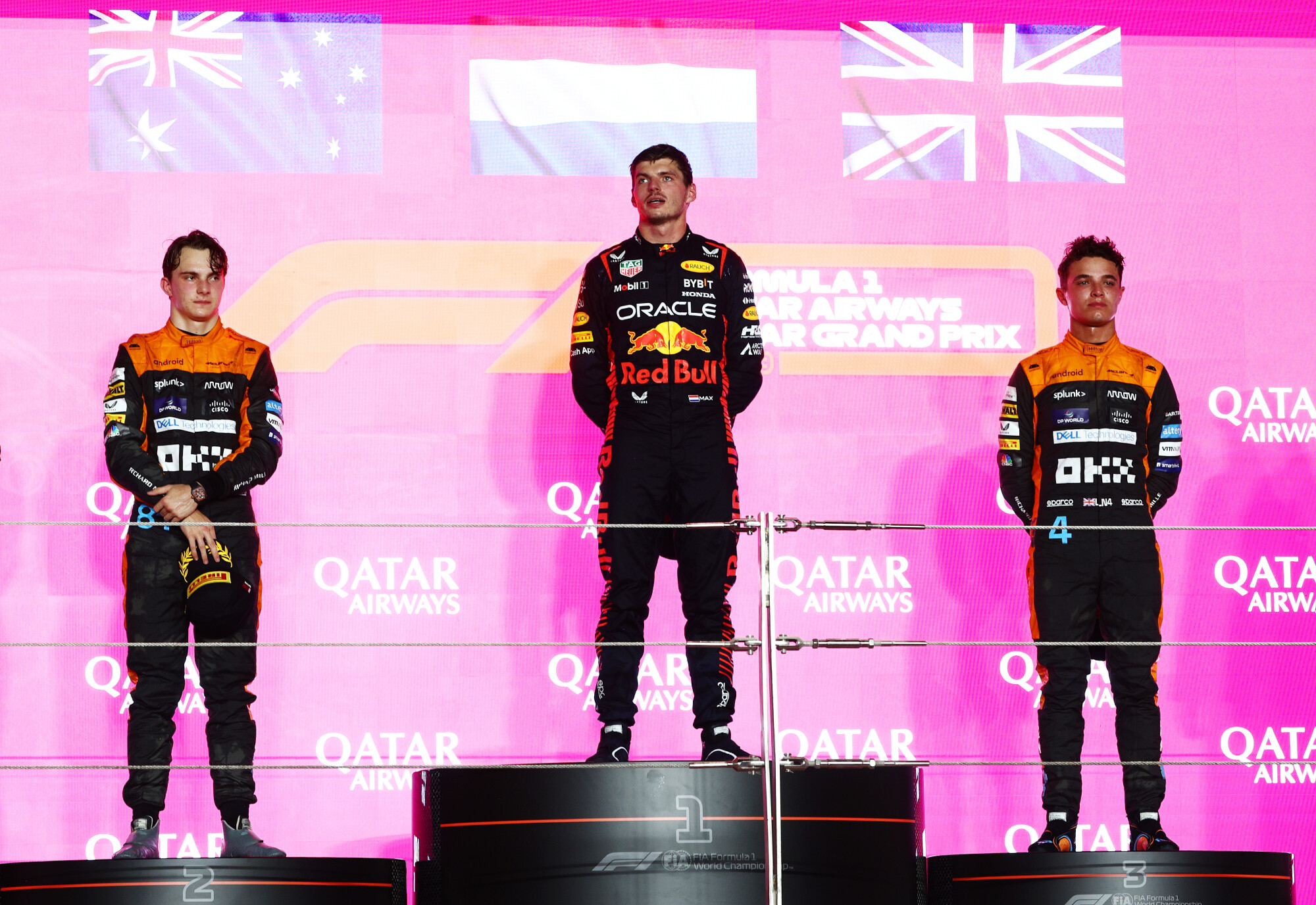 Verstappen wint op podium