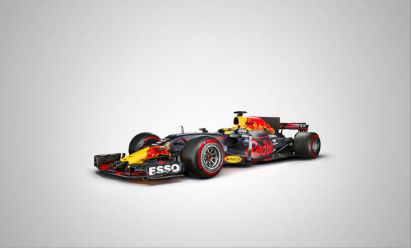 images_2017_F1_02_red-bull-RB13-studio