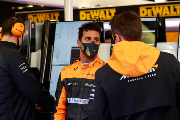 Daniel-Ricciardo-Barcelona