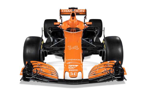 images_DTM_McLaren3