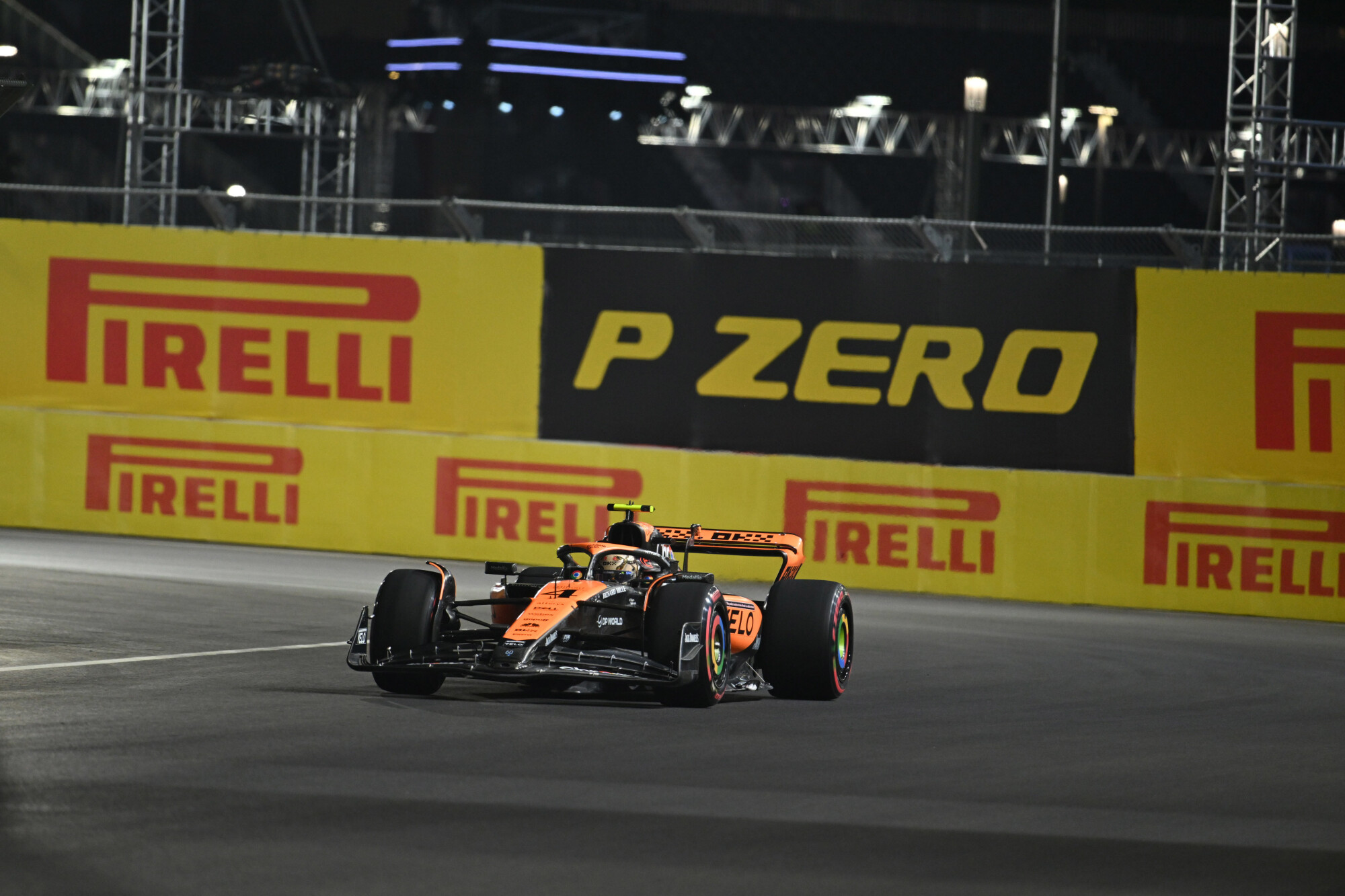Lando Norris McLaren-bolide