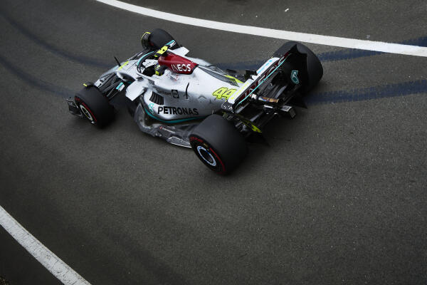 Lewis Hamilton track silverstone