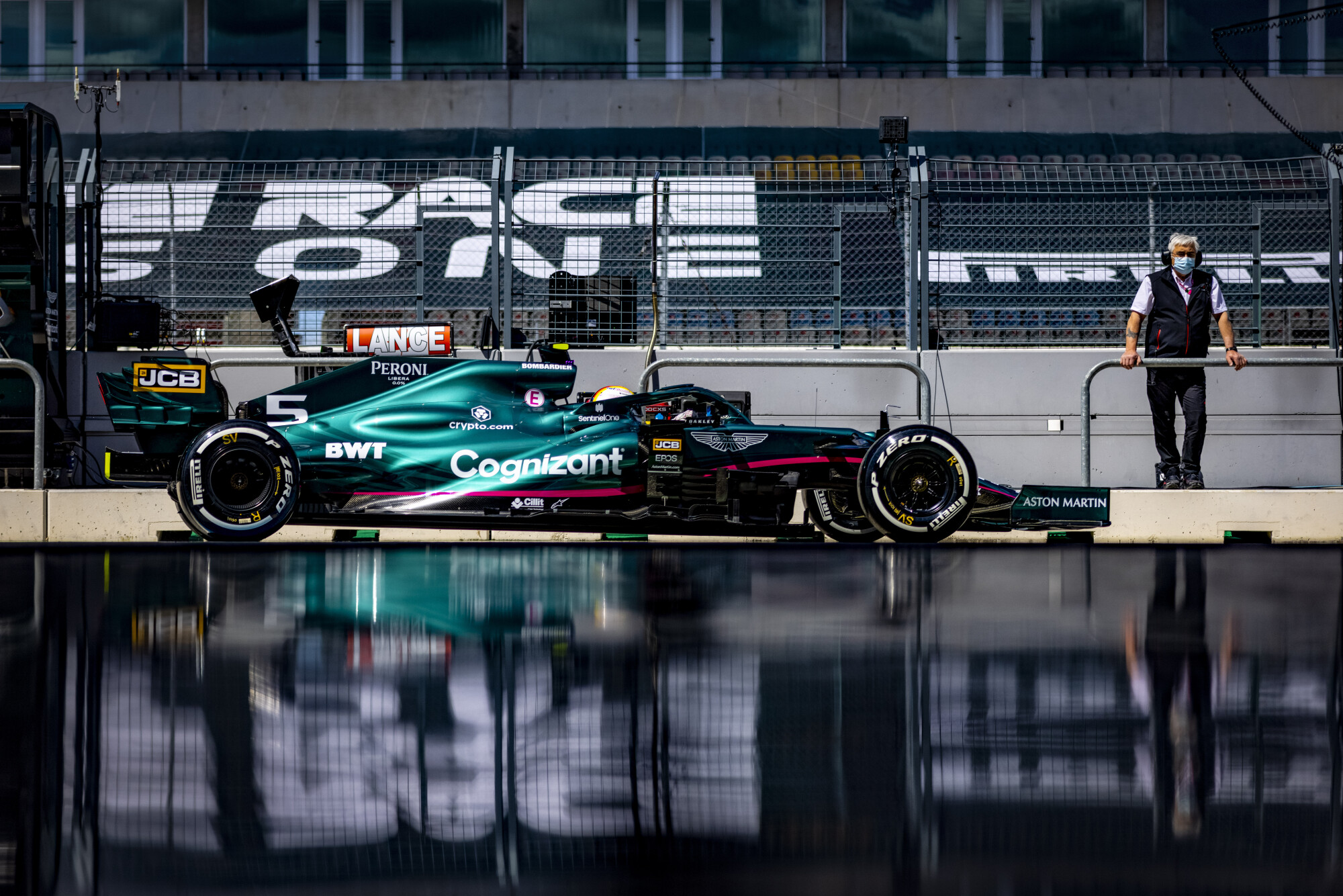GP2103_093339_J5A1692