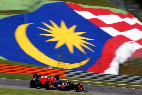images_Formule1_2015_nieuws-maart_Maleisie_Max_Max_Verstappen_Toro_Rosso_GP_Maleisi_practice_2015_20