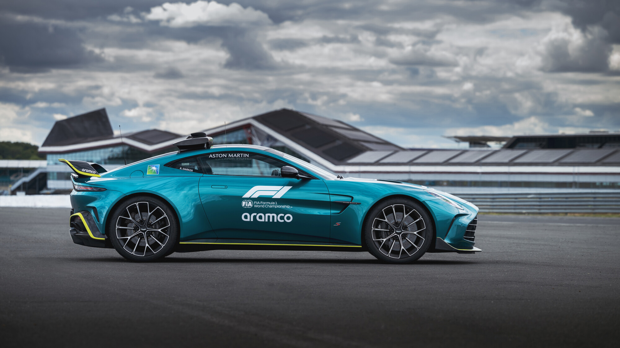 Safety CarVantage S 2025