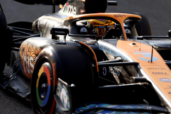 McLaren Ricciardo Abu Dhabi 2022