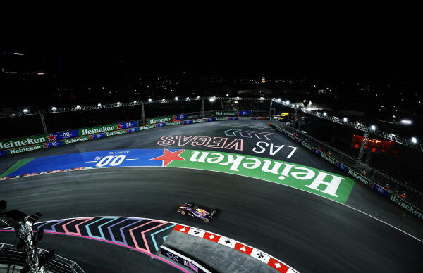 Vegas-VT2-redbull