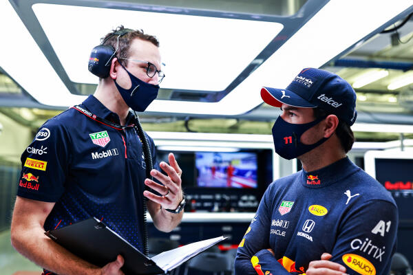 Sergio Perez / Red Bull Racing / 2021