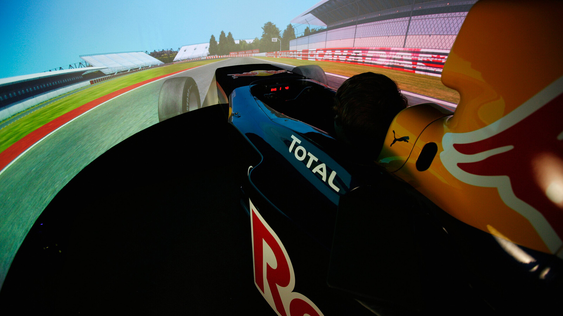 1920x1080-Simulator-Red-Bull-Racing